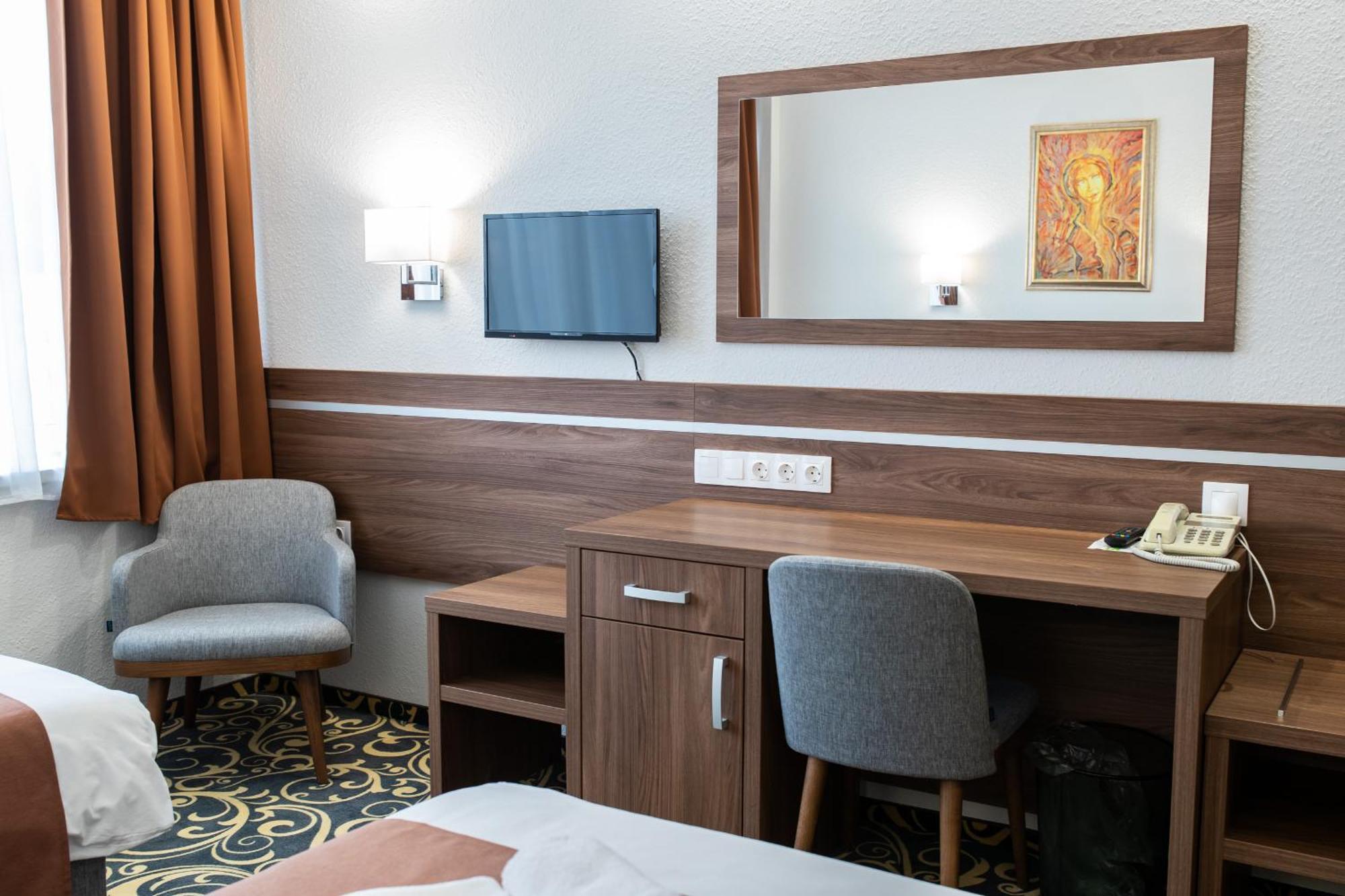 Hotel Arpad 3*