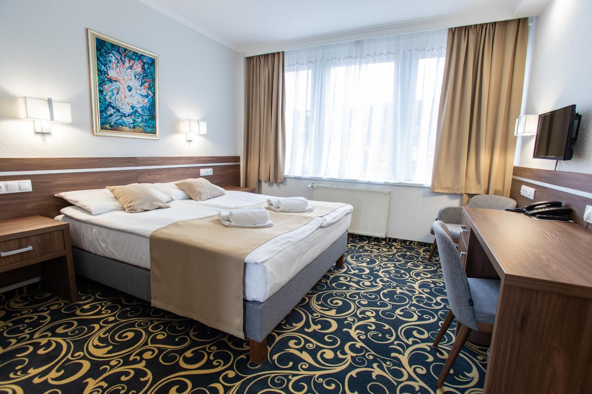 Hotel Arpad Tatabanya